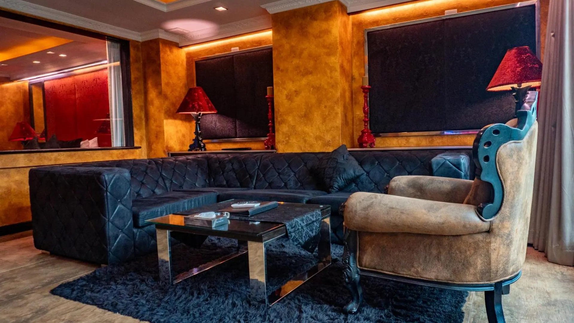 Fields Plaza Hotel By Abc Ángeles Appart hôtel