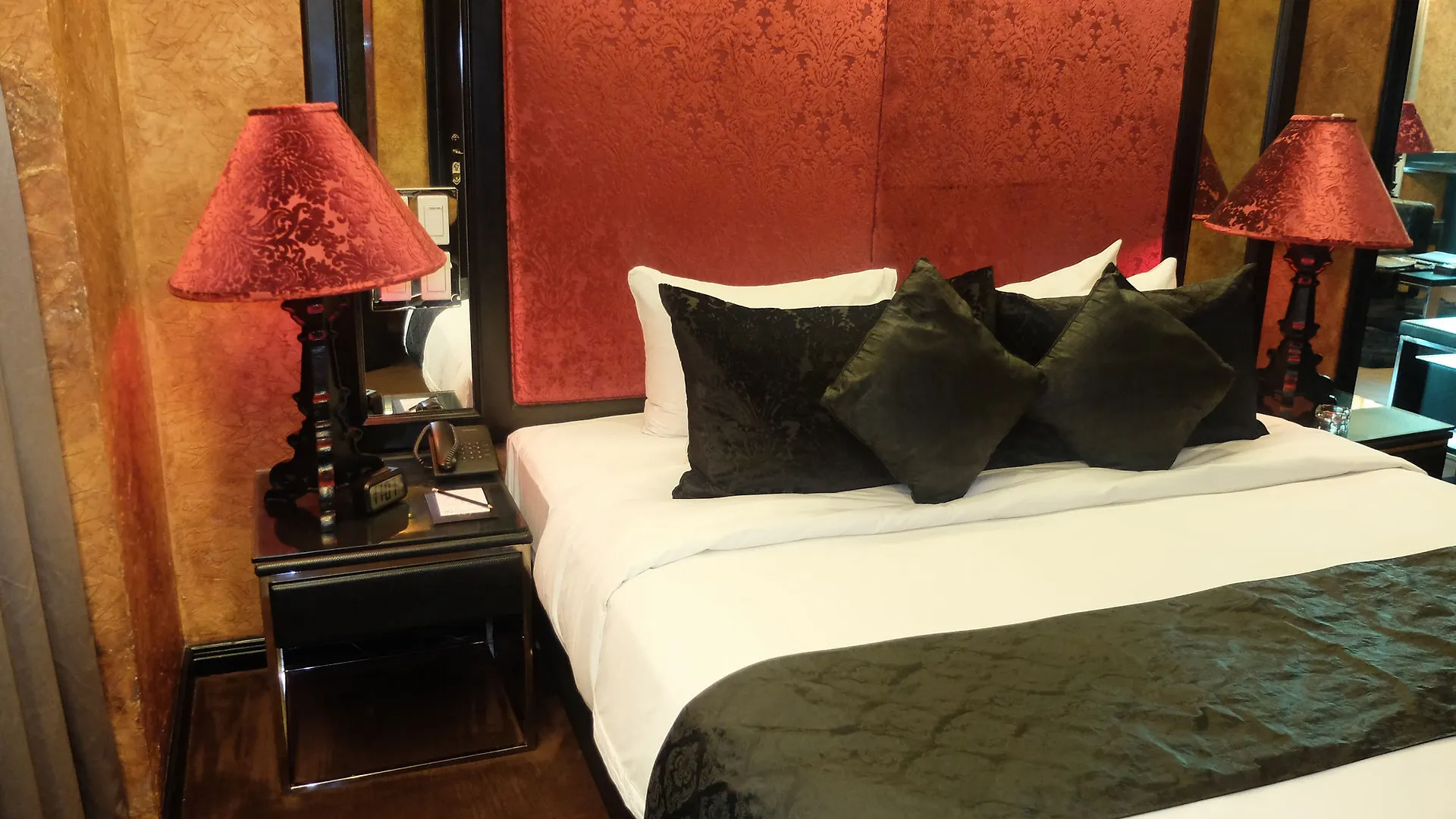 Fields Plaza Hotel By Abc Angeles Philippinen