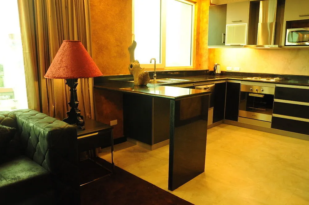 Fields Plaza Hotel By Abc Angeles Aparthotel