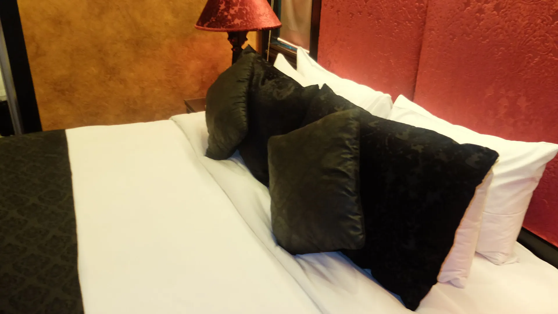 Fields Plaza Hotel By Abc Angeles